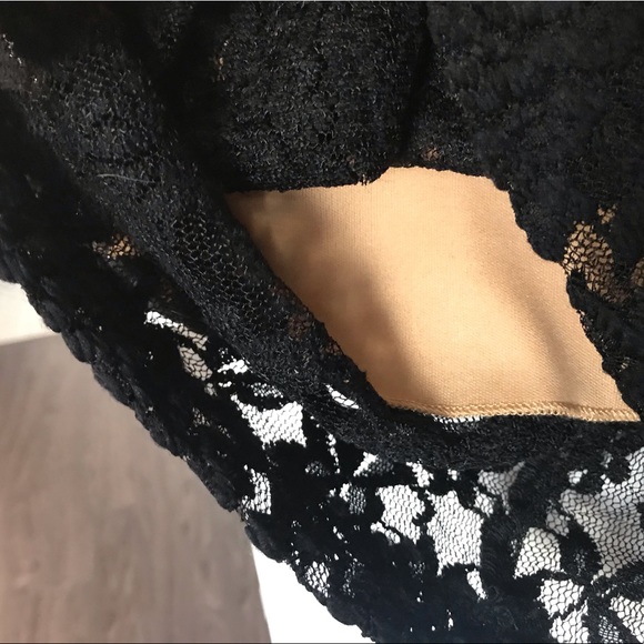 Black & Nude lace bodycon cocktail dress - Picture 6 of 9